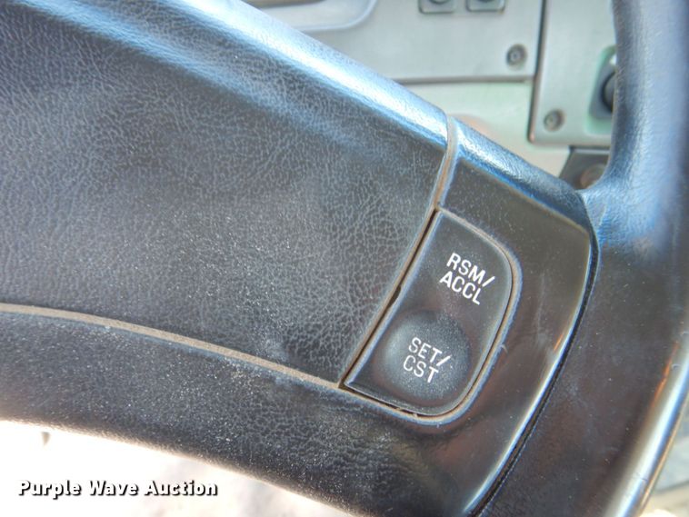 image for item DS8040 1999 Sterling LT9513  truck cab and chassis