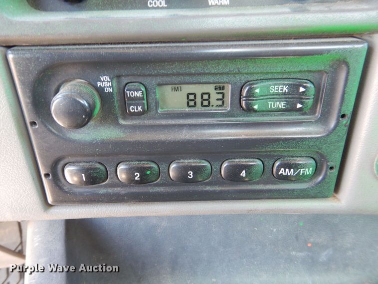 image for item DS8040 1999 Sterling LT9513  truck cab and chassis