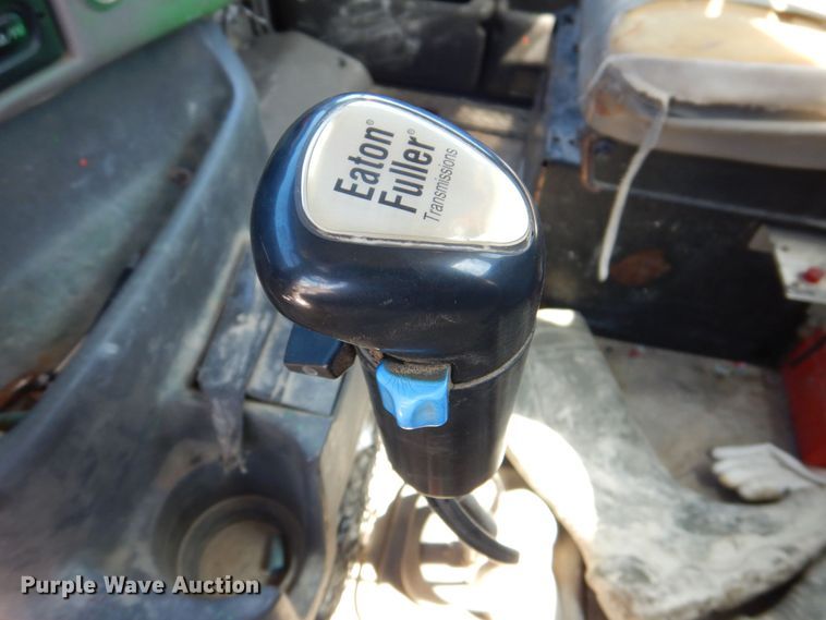 image for item DS8040 1999 Sterling LT9513  truck cab and chassis