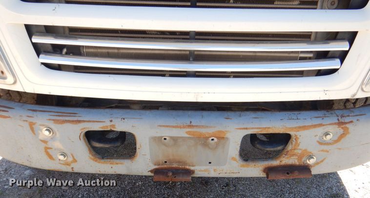 image for item DS8040 1999 Sterling LT9513  truck cab and chassis