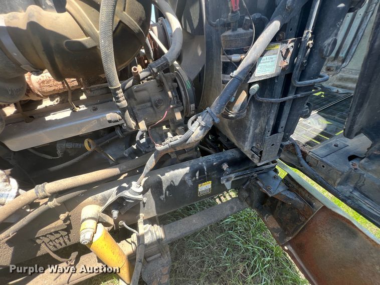 image for item HL9021 2002 Mack CH612  semi truck