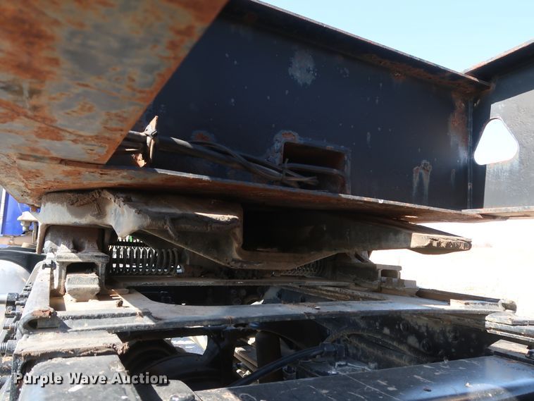 image for item IY9107 1998 Trail King TK130MDG-663  lowboy equipment trailer