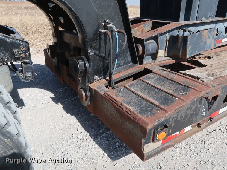 image for item IY9107 1998 Trail King TK130MDG-663  lowboy equipment trailer