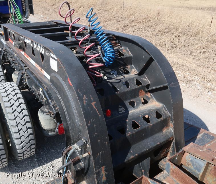 image for item IY9107 1998 Trail King TK130MDG-663  lowboy equipment trailer