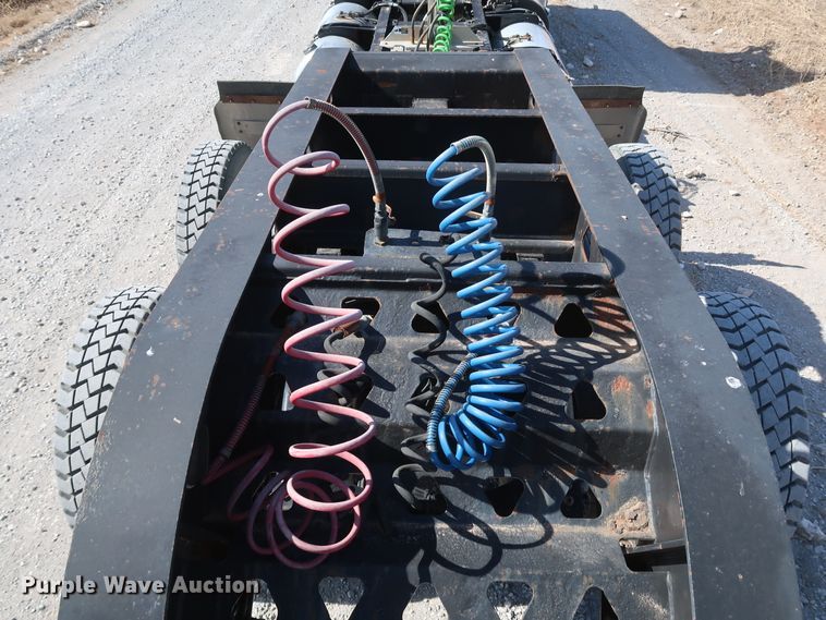 image for item IY9107 1998 Trail King TK130MDG-663  lowboy equipment trailer