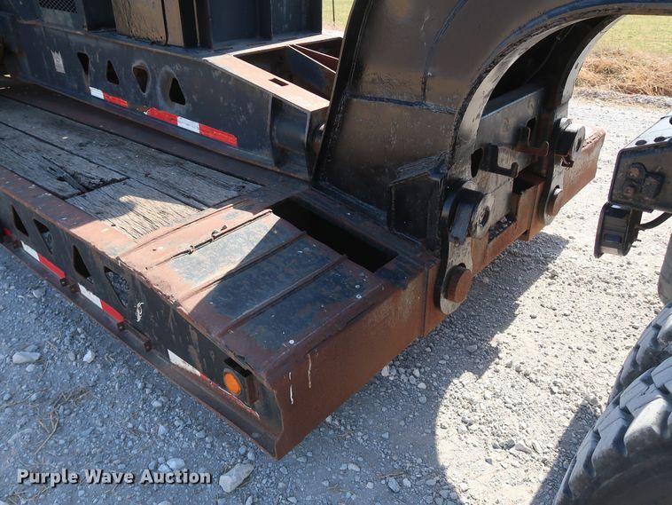 image for item IY9107 1998 Trail King TK130MDG-663  lowboy equipment trailer