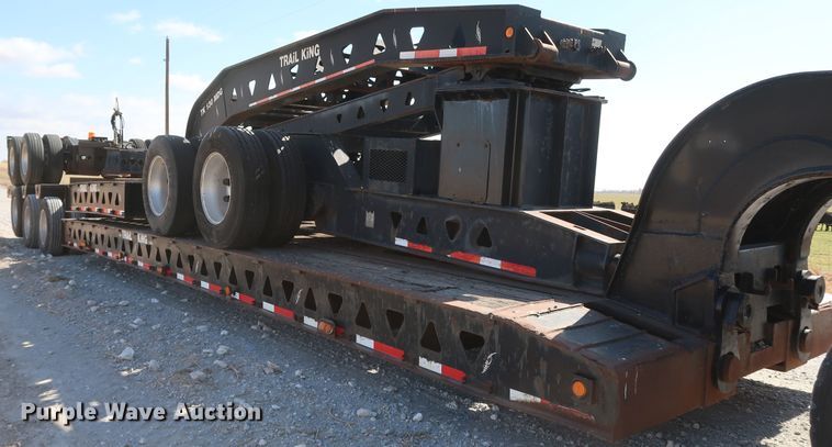 image for item IY9107 1998 Trail King TK130MDG-663  lowboy equipment trailer