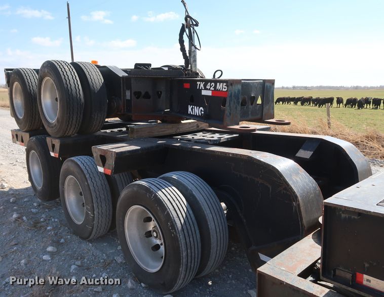 image for item IY9107 1998 Trail King TK130MDG-663  lowboy equipment trailer