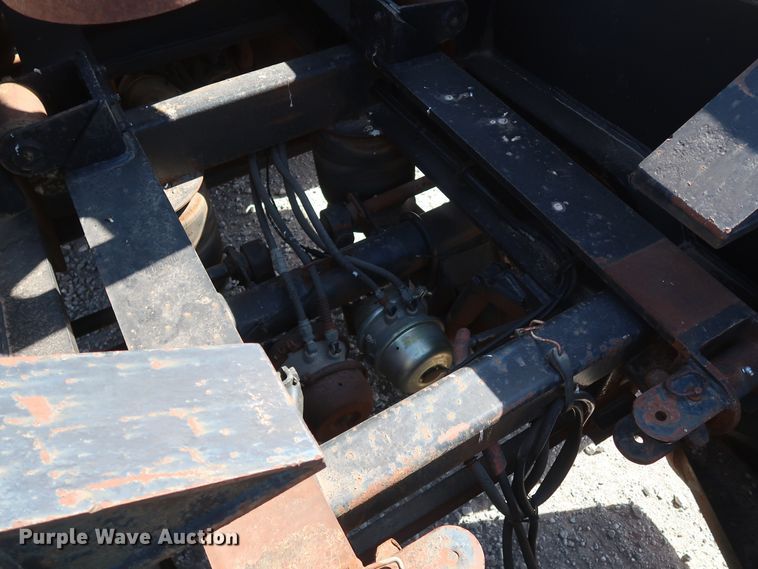 image for item IY9107 1998 Trail King TK130MDG-663  lowboy equipment trailer