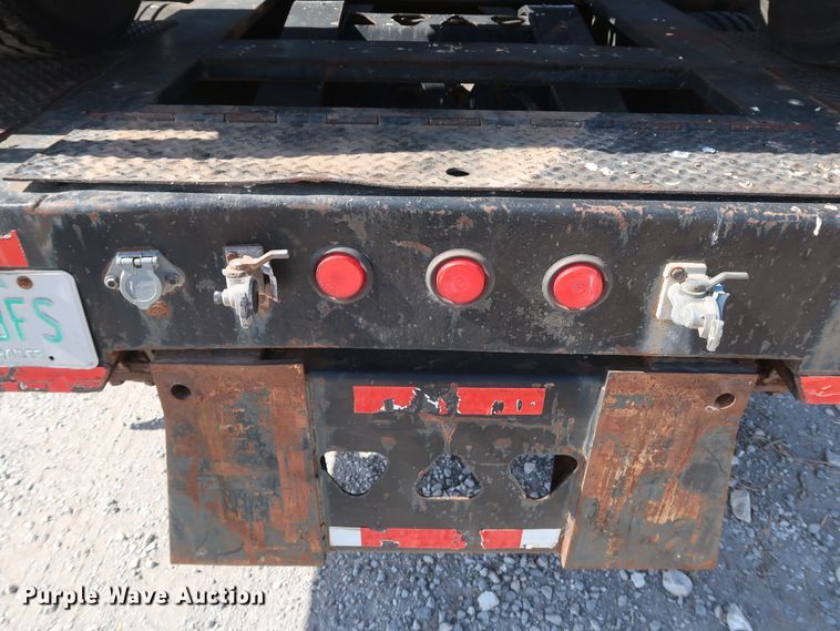 image for item IY9107 1998 Trail King TK130MDG-663  lowboy equipment trailer