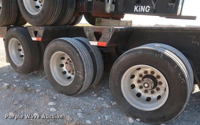 image for item IY9107 1998 Trail King TK130MDG-663  lowboy equipment trailer