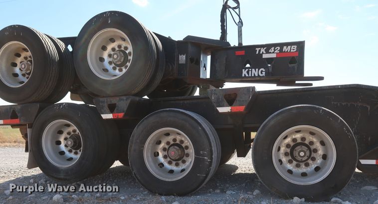 image for item IY9107 1998 Trail King TK130MDG-663  lowboy equipment trailer