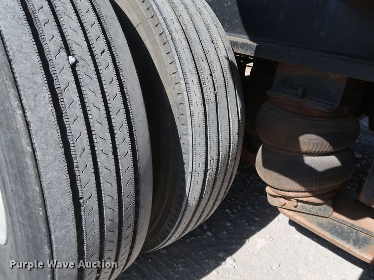 image for item IY9107 1998 Trail King TK130MDG-663  lowboy equipment trailer