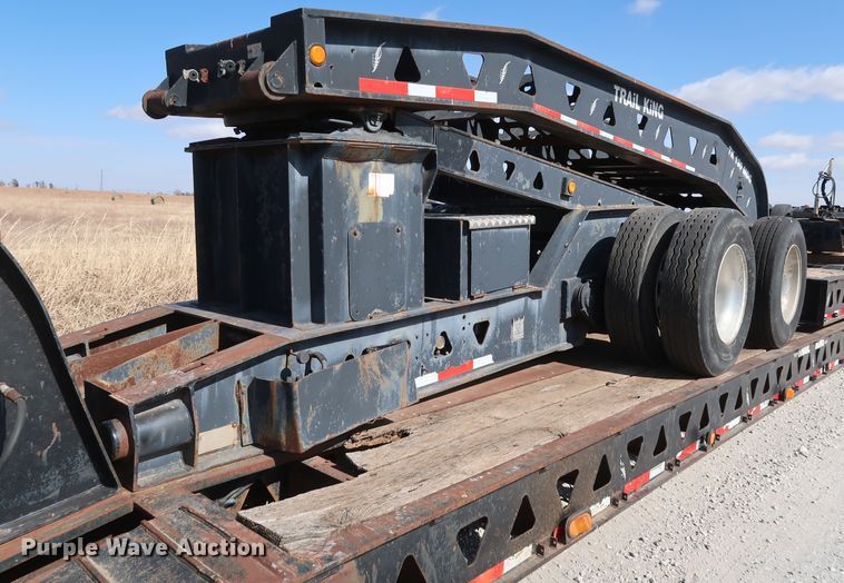 image for item IY9107 1998 Trail King TK130MDG-663  lowboy equipment trailer