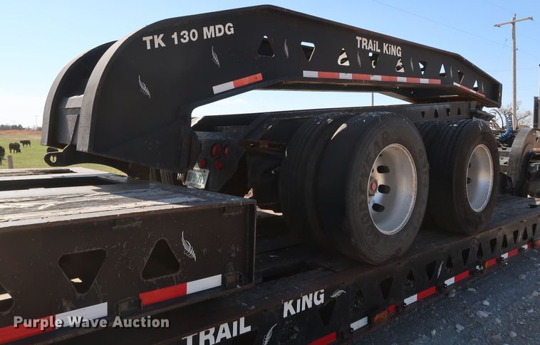 image for item IY9107 1998 Trail King TK130MDG-663  lowboy equipment trailer