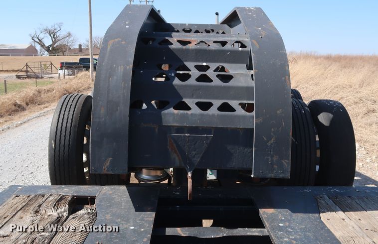 image for item IY9107 1998 Trail King TK130MDG-663  lowboy equipment trailer