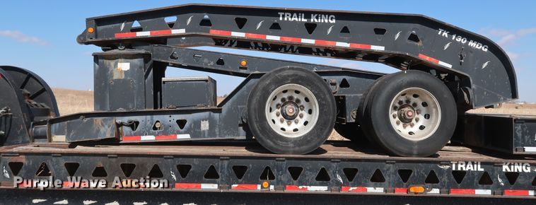 image for item IY9107 1998 Trail King TK130MDG-663  lowboy equipment trailer