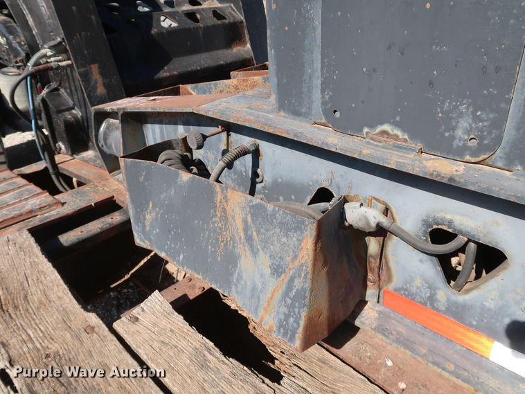 image for item IY9107 1998 Trail King TK130MDG-663  lowboy equipment trailer