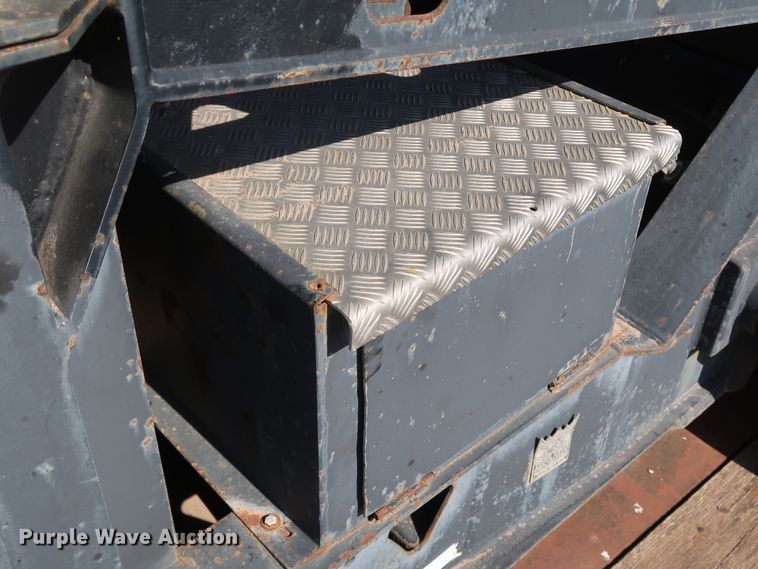 image for item IY9107 1998 Trail King TK130MDG-663  lowboy equipment trailer