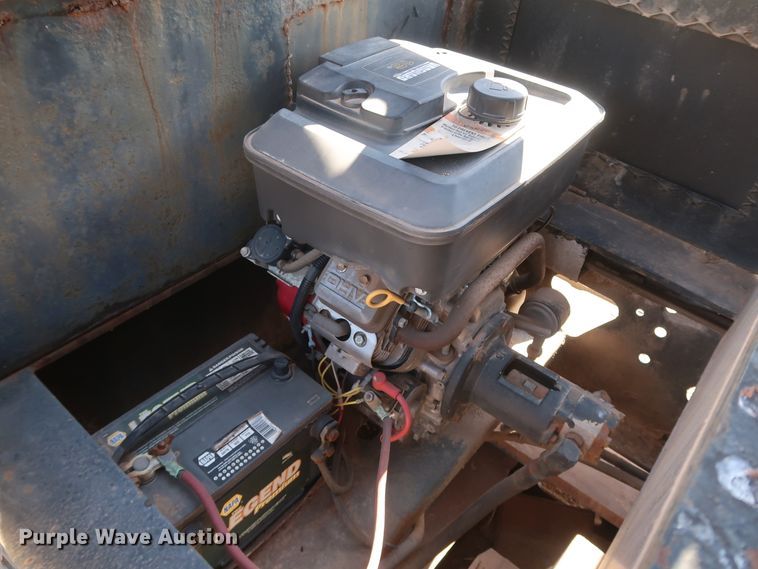 image for item IY9107 1998 Trail King TK130MDG-663  lowboy equipment trailer