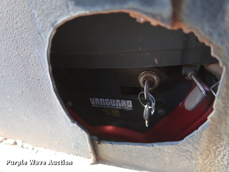 image for item IY9107 1998 Trail King TK130MDG-663  lowboy equipment trailer