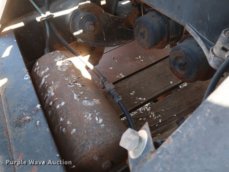 image for item IY9107 1998 Trail King TK130MDG-663  lowboy equipment trailer