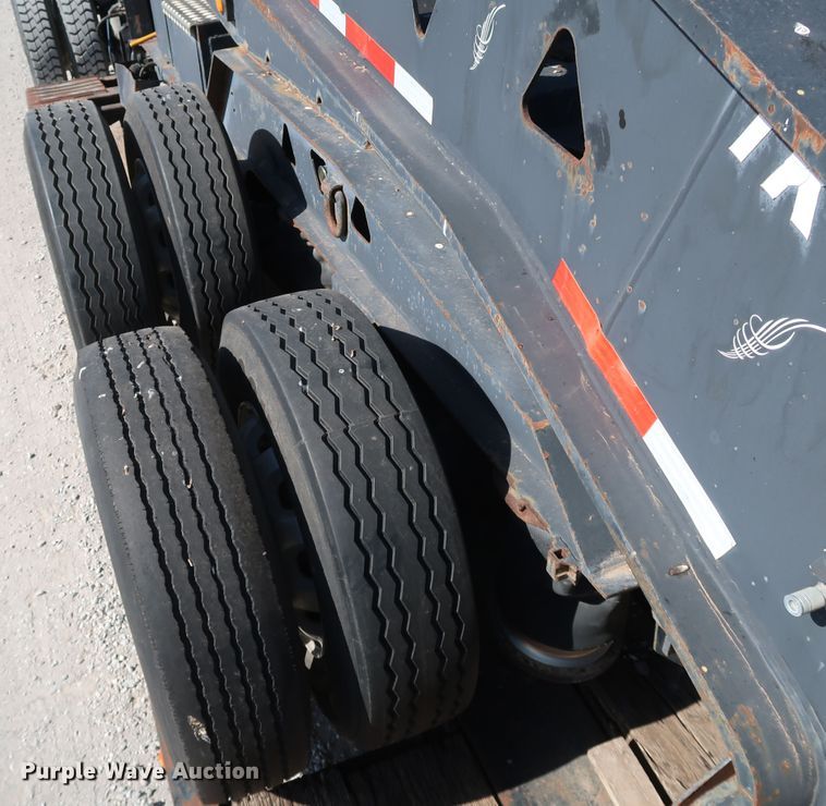 image for item IY9107 1998 Trail King TK130MDG-663  lowboy equipment trailer