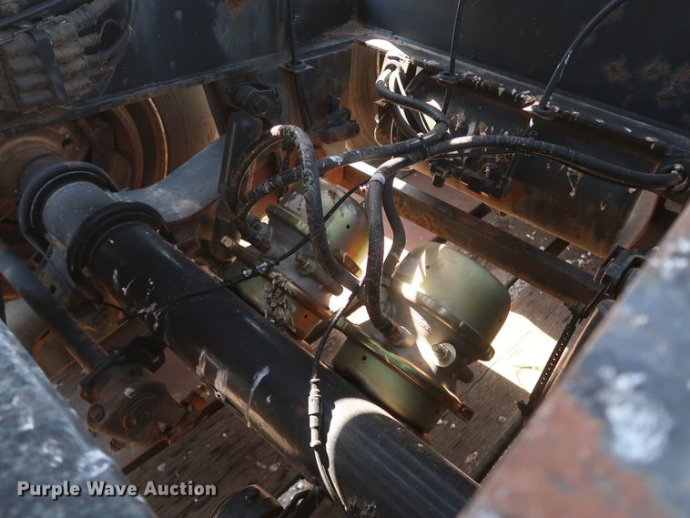 image for item IY9107 1998 Trail King TK130MDG-663  lowboy equipment trailer