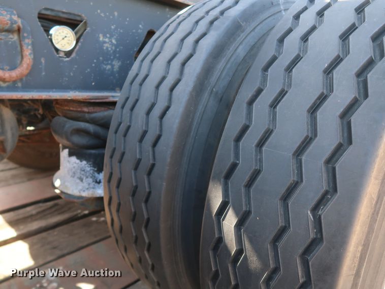 image for item IY9107 1998 Trail King TK130MDG-663  lowboy equipment trailer