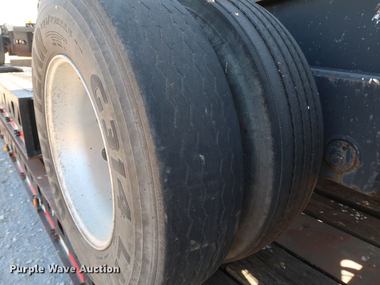 image for item IY9107 1998 Trail King TK130MDG-663  lowboy equipment trailer