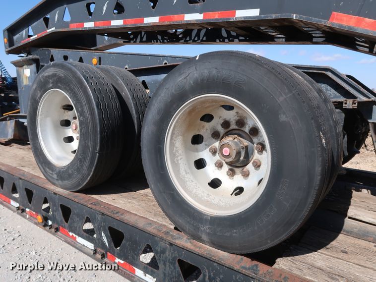 image for item IY9107 1998 Trail King TK130MDG-663  lowboy equipment trailer