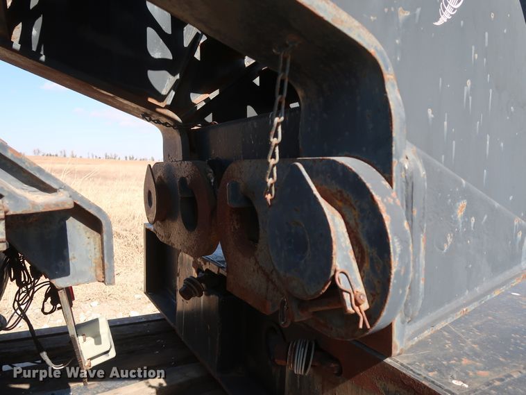 image for item IY9107 1998 Trail King TK130MDG-663  lowboy equipment trailer