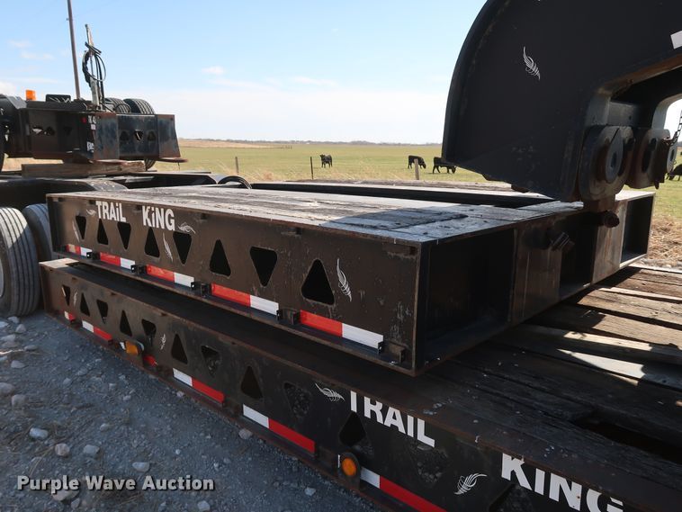 image for item IY9107 1998 Trail King TK130MDG-663  lowboy equipment trailer