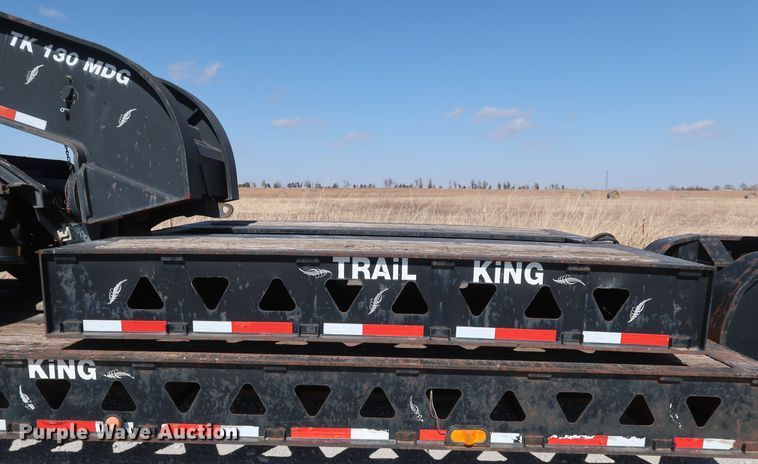 image for item IY9107 1998 Trail King TK130MDG-663  lowboy equipment trailer
