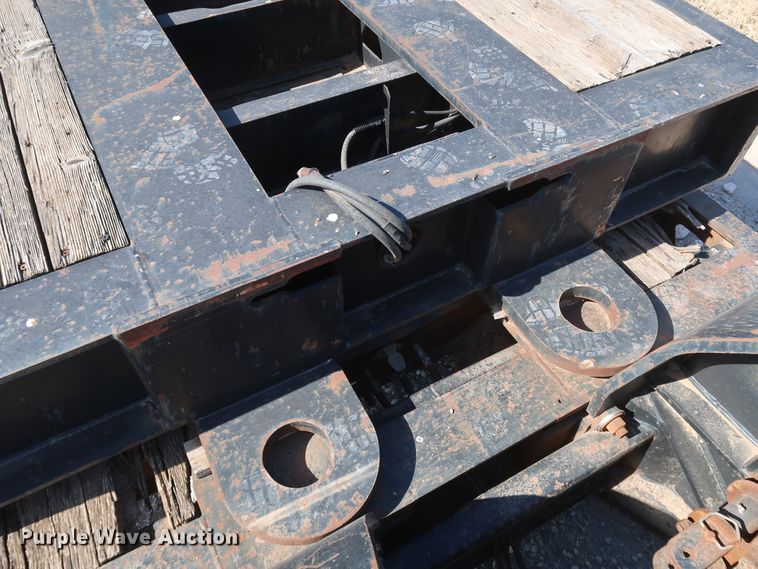 image for item IY9107 1998 Trail King TK130MDG-663  lowboy equipment trailer