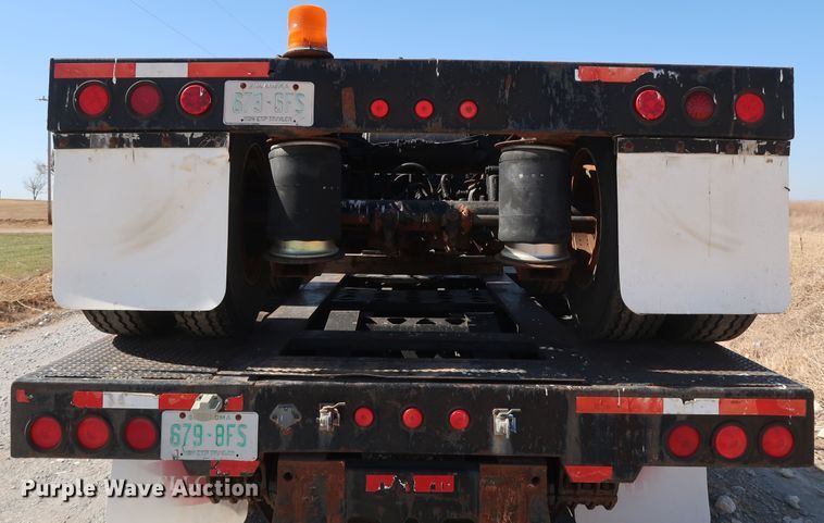 image for item IY9107 1998 Trail King TK130MDG-663  lowboy equipment trailer