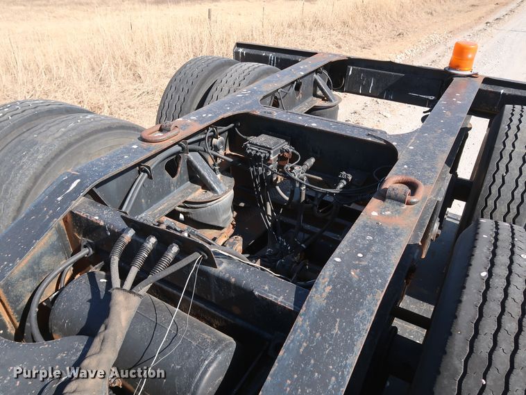 image for item IY9107 1998 Trail King TK130MDG-663  lowboy equipment trailer