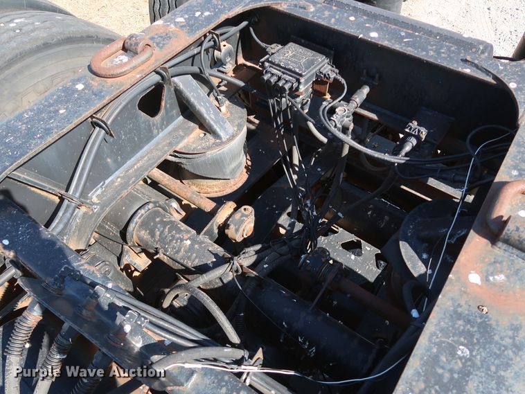 image for item IY9107 1998 Trail King TK130MDG-663  lowboy equipment trailer