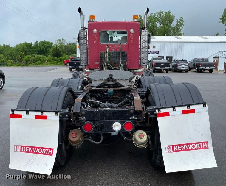 image for item JC9878 2006 Kenworth T800  semi truck
