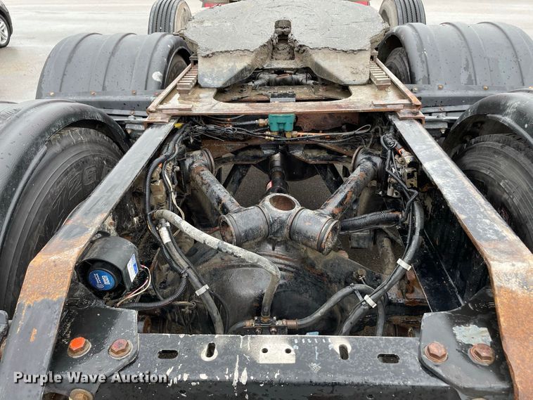 image for item JC9878 2006 Kenworth T800  semi truck