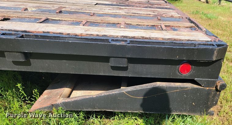image for item JL9437 1997 Ledwell HT48X102  drop deck equipment trailer