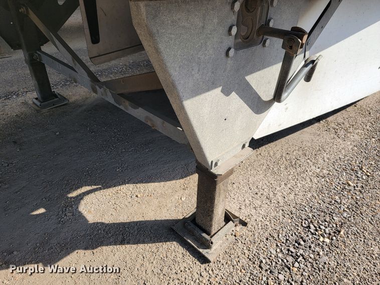 image for item JL9639 2017 Hyundai VC25300152-JSW  dry van trailer