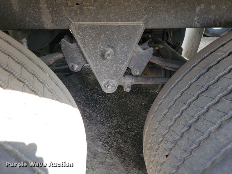 image for item JL9639 2017 Hyundai VC25300152-JSW  dry van trailer