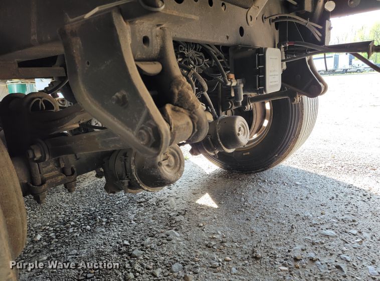 image for item JL9639 2017 Hyundai VC25300152-JSW  dry van trailer