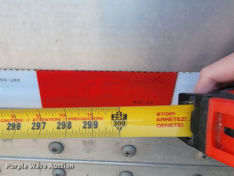 image for item JL9639 2017 Hyundai VC25300152-JSW  dry van trailer