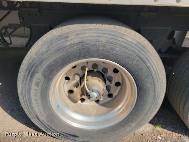 image for item JL9639 2017 Hyundai VC25300152-JSW  dry van trailer