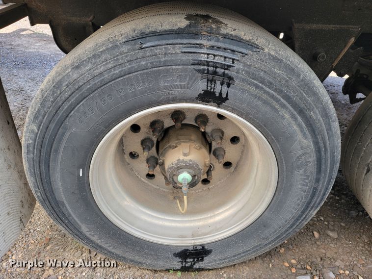 image for item JL9639 2017 Hyundai VC25300152-JSW  dry van trailer