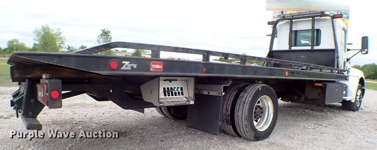 image for item JU9209 2018 Kenworth T370  rollback truck