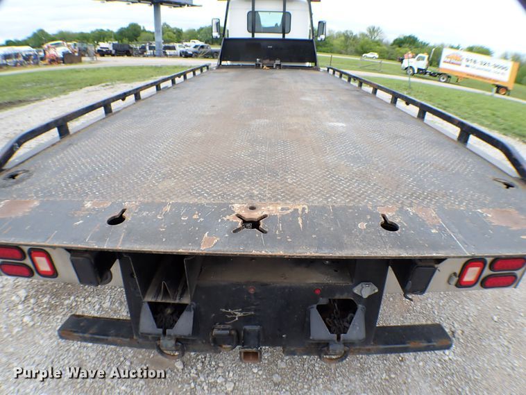 image for item JU9209 2018 Kenworth T370  rollback truck