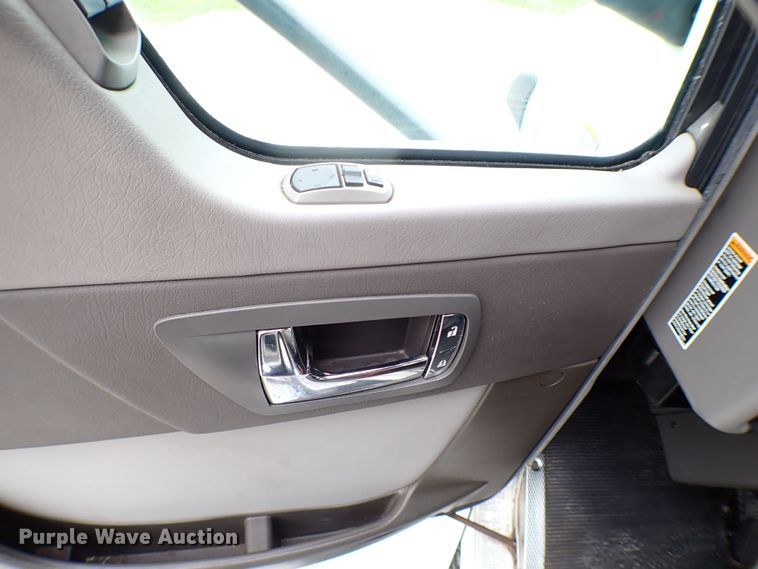 image for item JU9209 2018 Kenworth T370  rollback truck